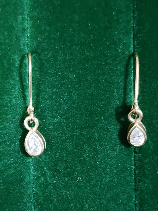 Vintage Jewelry - Vintage 1990s Gold Tone Teardrop Rhinestone Dangle Earrings Minimalist
